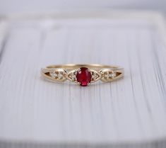 Lilith Necklace, Ruby Ring Designs, Delicate Engagement Ring, Expensive Diamond, Oval Cut Engagement Ring, Engagement Ring Vintage, Ruby Engagement Ring