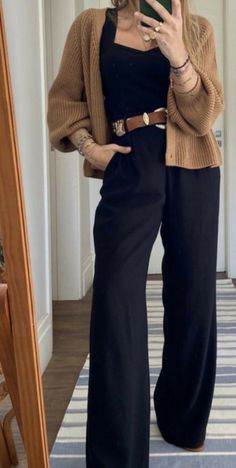 Brown Top Outfit Work, Fall Minimal Style, Cream Duster Outfit, Contemporary Work Outfit, Simple Cute Work Outfits, Cute Teacher Picture Day Outfits, Black And Brown Business Outfit, Professional Outfits With Doc Martens, Fashionable Professional Outfits