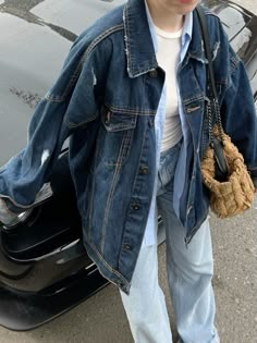 Korean Ootd, Denim Jacket Outfit, Downtown Outfits, Dream Style, Sweatshirt Outfit, Selling Clothes, 가을 패션