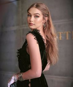 Gigi Hadid Beauty, Gigi Hadid Looks, Gigi Hadid Style, Hair Stylies, Hair Stylist Life, Cara Delevingne