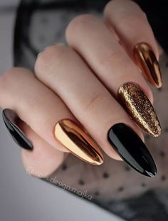 Black And Gold Tips Nails, Gold Chrome And Glitter Nails, Black And Gold Nail Designs Glitter, Gold Black Nails Design, Black Gold Chrome Nails, Black Nails With Gold Chrome, 2024 Nail Trends Design, Gold Nail Designs Acrylic, Nail Black And Gold