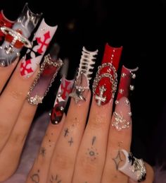 Cool Acrylic Nail Designs, Exaggerated Nails, Junk Nails Long, Cool Long Nails, Exotic Halloween Nails, Halloween Nail Sets Long, Red And Black Y2k Nails, Junk Halloween Nails, Red Black Nails Designs