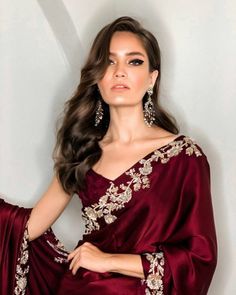 Summer Lehenga, Gown Lehenga, Summer Outfit Ideas For Women, Grammy Awards Red Carpet, Elegant Bodycon Dress, Saree Wearing Styles, Indian Sari Dress, Velvet Dress Designs, Latest Bridal Dresses