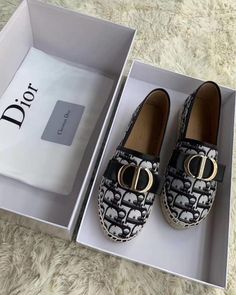 Dior Espadrilles, Espadrilles Shoes, Shoe Tags, Dior Shoes, Shoe Lover, Replica Handbags, Luxury Shoes, New Shoes