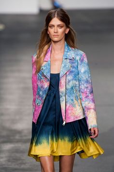 House of Holland S/S '13 Fashion Bazaar, Textile Dyeing, Color Dust, Tie Dye Fashion, House Of Holland, Glam Girl, Color Mix, Print Designs Inspiration