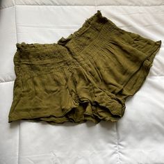 Olive Green Free People Shorts Size Small. Double Lined. Raw Hem On Top. Stretchy. Bought And Never Wore. Tags Still On It. Perfect Condition. Smoke Free Environment. Green Relaxed Shorts For Lounging, Green Cotton Festival Shorts, Green Hippie Festival Shorts, Freepeople Shorts, Free People The Way Home Shorts, Red Denim Shorts, Hotty Hot Shorts, Free People Shorts, Dream Summer