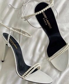 #heels #ysl #yslbeauty #yslheels #saintlaurentparis #white #itgirl #lifestyle #shoes #womanfashiontrend #fashion #girls #jenniekim #blackpink #itgirlstyle #cleangirl #richauntyvibes #richmom Wedding Heels Designer, White Princess Heels, Fun Wedding Shoes, Gowns Wedding, Shoe Inspo