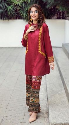 Woolen Cord Set Women, Pakistani Kurta Set Design, Pakistani Cord Set Designs, Pakistani Co Ords Outfits, Coords Set Outfit Pakistani, Printed Cord Set Outfit Women Pakistani, Party Wear Dress Design, Stylish Kurtis