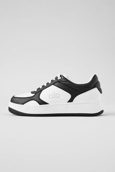 Alo x 01 Classic - Natural White/Gum | Alo Yoga Alo Shoes, Expensive Things, Yoga Shoes, Modern Streetwear, Street Shoes, Ballet Pink, Yoga Shop, Pressure Points, New Sneakers