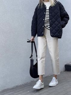 Aesthetic Street, 2024 Aesthetic, Skandinavian Fashion, Casual Day Outfits, Fashion Mistakes, Casual Work Outfits, Mode Inspo, 가을 패션, Autumn Outfit