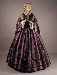 1869, silk Pagoda Sleeve, 1850s Dress, 1850s Fashion, 1860 Fashion, Historical Clothes, Victorian Dresses, 1800s Fashion, Historic Fashion, 19th Century Fashion