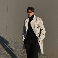 Lecturer Outfit, Business Man Photography, Academia Aesthetic Outfit Men, Men Outfits Aesthetic, Academia Aesthetic Outfit, Trendy Boy Outfits, Aesthetic Outfits Men, Character Inspiration Male, Psychology Student