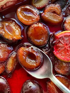 Roasted Fruit, Roasted Figs, Vanilla Bean Powder, Baked Fruit, Poached Pears, Clam Recipes, Kampot, Fruit Juices