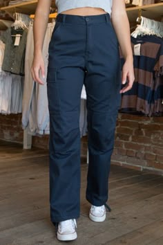 Navy Blue Cargo Pants Outfit, Blue Cargo Pants Outfit, Dickies Outfit, Navy Blue Cargo Pants, Worker Pants, Blue Pants Outfit, Navy Cargo Pants, Baggy Joggers, Cargo Pants Outfit Women