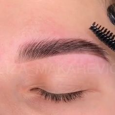 Shape Eyebrows Tutorial, Bh Cosmetics Brushes, Eyebrow Goals, Bh Cosmetics Palette, Gorilla Mask, Eyebrows Tutorial, Shape Eyebrows