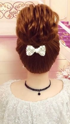 Good Therapist, Fashion Headbands, Hair Upstyles, Bun Tutorial, Hair Braid Videos, Peinados Fáciles Para Cabello Corto, Hair Up Styles, Bun Hairstyles For Long Hair, Penteado Cabelo Curto