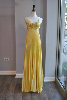 Yellow Pleated Dress, Spring Prom Dresses Long, Prom Dresses Yellow Long, Yellow Dresses Formal, Yellow Formal Dress Long, Quince Guest Dresses, Yellow Graduation Dress, Yellow Long Dresses, Yellow Dress Formal