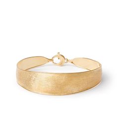 An exquisite Marco Bicego double row cuff from the Lunaria collection crafted in 18k yellow gold makes it a must-have for any jewelry connoisseur. This Marco Bicego bracelet offers a simple and stylish look that can be worn for any occasion! The Row Jewelry, Marco Bicego Bracelet, Marco Bicego Jewelry, Amex Card, Pearl Jewels, Marco Bicego, Yellow Gold Jewelry, Inspiration Painting, Gold Cuffs