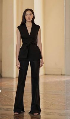 Elegant Doctor Outfit, Stylish Business Outfits, Jumpsuit Elegant, Graduation Outfit, Fashion Attire, Glam Dresses, Business Casual Outfits