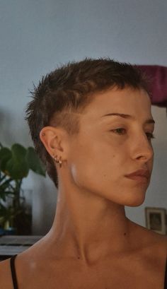 Shaved Head Haircuts For Women, Shaved Above Ear, Super Short Mullet Women, Buzzed Head Women, Buzz Cut Grow Out Style, Grow Out Buzz Cut Women, Mullet Short Women, Buzz Cut On Women, Very Short Hair Girl