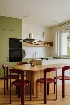 Small Kitchen Island, Dining Nook, Apartment Kitchen, Small Dining, Kitchen Inspo, Apartment Design, 인테리어 디자인, Kitchen Room