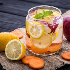 23 Infused Water Ideas That Will Make You Forget About Soda Water Ideas, Body Detox Cleanse, Veggie Juice, Clean Diet, Vegetable Drinks, Sugar Detox