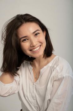 Maria Zhang Zuki - The Last Airbender #avatar #actress Asian Short Hair, Glamour Photo, Beautiful Smile Women, Medium Length Hair Cuts, Beautiful Smile, Asian Beauty, Pretty People