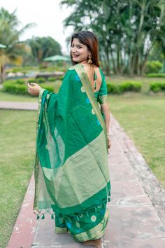 Saree Fabric : Banarasi Silk Saree Color : Forest Green Saree Length : 5.5 Meter Blouse Length : 0.8 Meter Saree Work : Zari Woven Work Wash : Dry Clean Product color may little differ as per the brightness or color settings of your device Green Slub Silk Traditional Wear For Wedding, Banarasi Silk Blouse Piece With Latkans For Eid, Navratri Banarasi Silk Sets With Latkans, Festive Banarasi Silk Set With Latkans, Navratri Banarasi Silk Blouse With Latkans, Semi-stitched Saree With Latkans, Festival Banarasi Silk Sets With Latkans, Semi-stitched Latkans Saree For Eid, Semi-stitched Art Silk Blouse Piece With Latkans