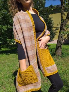 Scarf With Pockets / Stole With Pockets / Scarf With Wool Pockets / Crocheted Stole / Vintage Scarf / Crocheted Scarf - Etsy Crochet Scarf With Pockets, Crochet Stole, Scarf Crocheted, Scarf With Pockets, Crochet Border, Crocheted Scarf, Pocket Scarves, Scarf Crochet, Crochet Borders