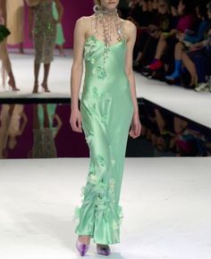 Green Dress Runway, Tiana Aesthetic, Aesthetic Runway, Opera Dress, Dress Runway, Modern Vintage Fashion, Emanuel Ungaro, Guest Attire, Couture Designers