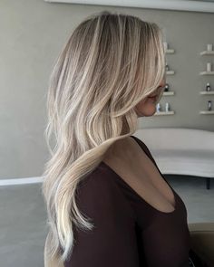 Dimensional Bright Blonde, Blonde Ambition, Slow Progress, Journey To Success, Blonde Hair Inspiration, Bright Blonde, Effortless Hairstyles, Winter Hair, Mommy Style