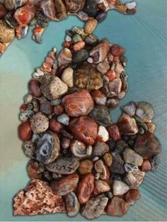 rocks arranged in the shape of an island