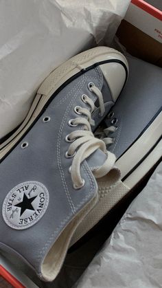 High Top Converse Aesthetic, Cute Shoes Aesthetic, Converse Shoes Aesthetic, Shoe Aesthetic, Converse Aesthetic, Binding 13, Cute Converse, Trendy Shoes Sneakers, Dr Shoes