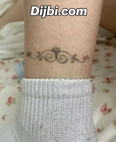 Iberian Tattoo, Timeless Tattoo Ideas, Early 2000s Tattoos, Tattoo Ideas Placement, Shiny Tattoo, Picture Frame Tattoo, Ldr Tattoo, Cute Wrist Tattoos, Small Leg Tattoos