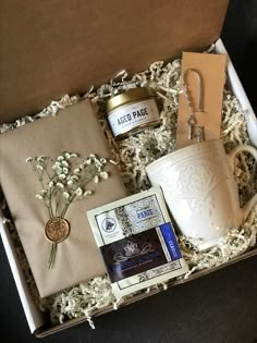 This booklover gift box features dried and pressed baby's breath fashioned with a gold wax seal.  A literary scented soy candle tin, generous tea mug and a handcrafted beaded shepherd hook bookmark compliments this cozy and unique gift!
www.etsy.com/shop/sparrowandpage
www.sparrowandpage.com Book Lover Gift Basket, Tea Sachet, Harney And Sons Tea, Literary Candles, Date With A Book, Ideas Regalos, Book Baskets