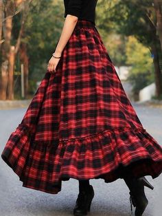 Cotton Dresses Online, Plaid Wool Skirt, Work Skirts, Long Skirts For Women, Split Maxi Dress, Rock Design, Maxi Skirts, Plaid Skirt, Plaid Skirts