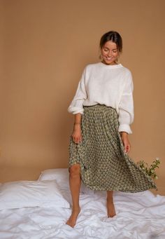 Green Moriane Skirt – Easy Clothes North America Green Maxi Skirt, Thrift Inspo, Teaching Outfits, Spring Photos, Photo Outfit, Mom Outfits, Winter 2024, Mom Style, Modest Outfits