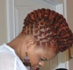 Nice Dreads Female, Dreadlocks Mohawk, Loc Mohawk, Dreadlock Mohawk, Mohawk Dreads, Black Women Dreadlocks, Mohawk Hairstyles For Women, Natural Updo, Mohawk Styles