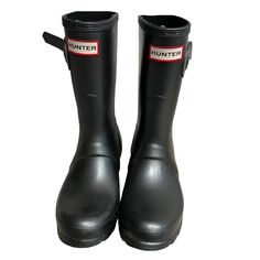 Hunter Nebula Original Short Rain Boots Grey Womens Size 6. New Without Box, Color Is Gray But It’s Like A Metallic Steel Gray Short Rain Boots, Hunter Shoes, Women Hunters, Steel Grey, Box Color, Winter Rain, Rain Boots, Womens Sizes, Size 6