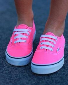 Shoes Neon Vans, Skateboard Style, Pink Vans, Shoe Gallery, Pumped Up Kicks, Pink Stuff, Pink Things, Pink Pink Pink, Mia 3