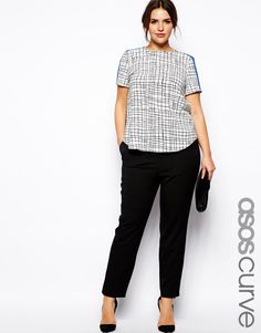 Just when I thought I didn't need something new from ASOS, I kinda do Torrid Outfits 2023, Fall Workwear, Professional Work Outfit, Plus Size Work, Easy Breezy, Work Style, Moda Plus