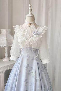 Coquette Long Sleeve Dress, Princess Core Outfit Casual, Day Dresses Formal, Royalcore Outfit, Princess Outfits Royal, Flower Outfits, White And Blue Outfit, Early 20th Century Fashion, Princess Fashion