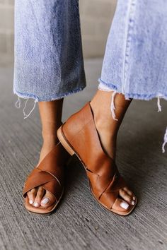 Brown Low Heel Sandals For Fall, Casual Low Heel Sandals For Fall, Spring Faux Leather Sandals With Low Heel, Brown Almond Toe Sandals For Fall, Trendy Slip-on Sandals For Fall, Leather Footbed Slip-on Sandals For Fall, Brown Almond Toe Sandals For Spring, Creative Clothes, Boho Life