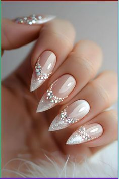 Creative and unique nails Chic Nail Art, Wedding Nails For Bride, Nail Art Wedding, Silver Nails, Bridal Nails, Elegant Nails