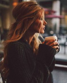 18 Winter Dos for the Holiday Season via Brit   Co Scene Girl, Urban Lifestyle, Short Hairstyle, Olivia Palermo, A Cup Of Coffee, Hair Envy, 가을 패션, Hippie Chic, Looks Style