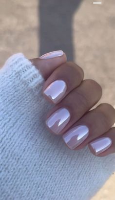 New Years Nail Designs Squoval, Squoval Tip Nails, Cute Summer Nails Dip Powder, Neutral Nails Acrylic Squoval, New Dip Nail Trends, Nude Squoval Nails, Neutral Nails Summer 2024, Squavol Nails, Unghie Nail Art