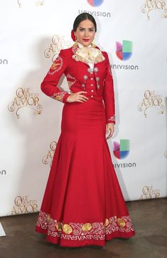 Danna García: "Ojalá pudiera vestirme de mariachi toda mi vida" | People en Español Mariachi Dress, Mariachi Women, Mariachi Outfit, Mariachi Suit, Charro Outfit, Folklorico Dresses, Vestido Charro, Mexican Quinceanera Dresses, Traditional Mexican Dress