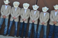 White Quinceanera Chambelanes, Country Quinceanera Ideas Decoration, Quince Chambelanes Outfits Ariat, Vaquero Outfits For Chambelanes, Cowboy Quinceanera Chambelanes, Champagne Quince Chambelanes, Cream Chambelanes Outfits, Quince Court Outfits Green