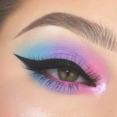 Cute Makeup Eye Shadow, Easter Makeup Looks Eyeshadows, Cute Easter Makeup, Fun Eyeshadow Looks Easy, Colorful Eye Makeup For Brown Eyes, Bright Makeup Looks Eyeshadows, Sparkly Makeup Looks, Color Eyeshadow Looks, Colourful Eyeshadow Looks