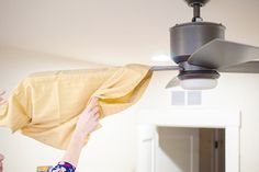 an article about how to use a ceiling fan